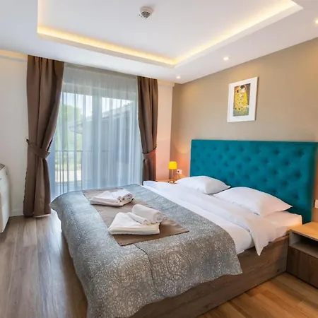 Imperium Apartmani 3*