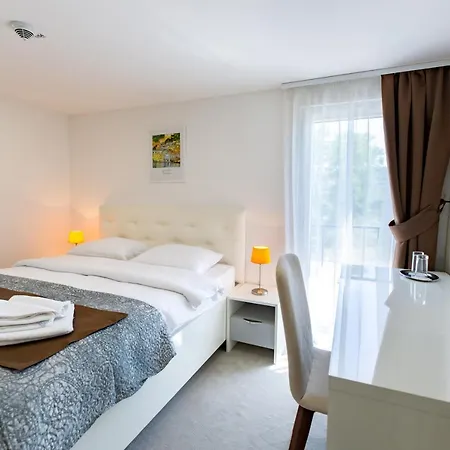 Imperium Apartmani 3*